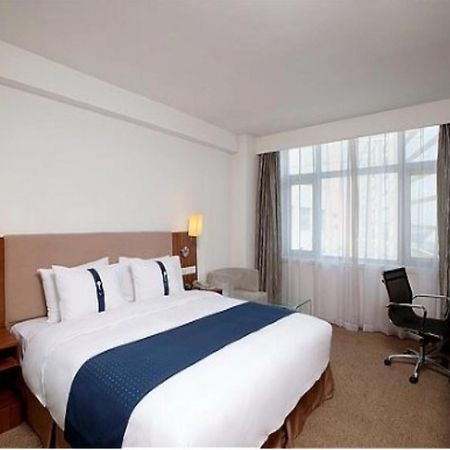 Holiday Inn Express Tianjin Binhai Экстерьер фото