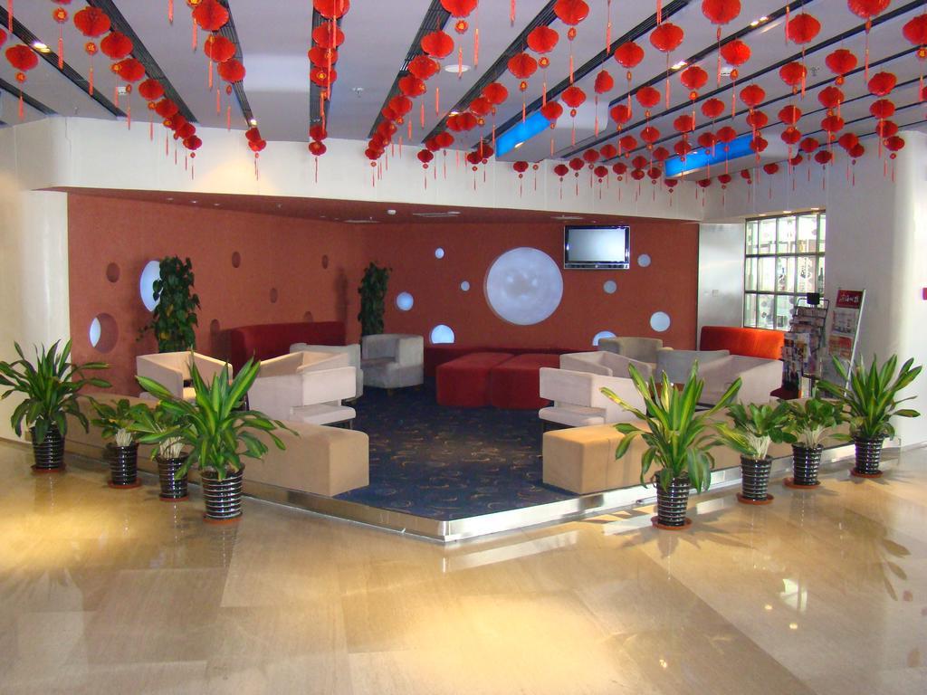 Holiday Inn Express Tianjin Binhai Экстерьер фото
